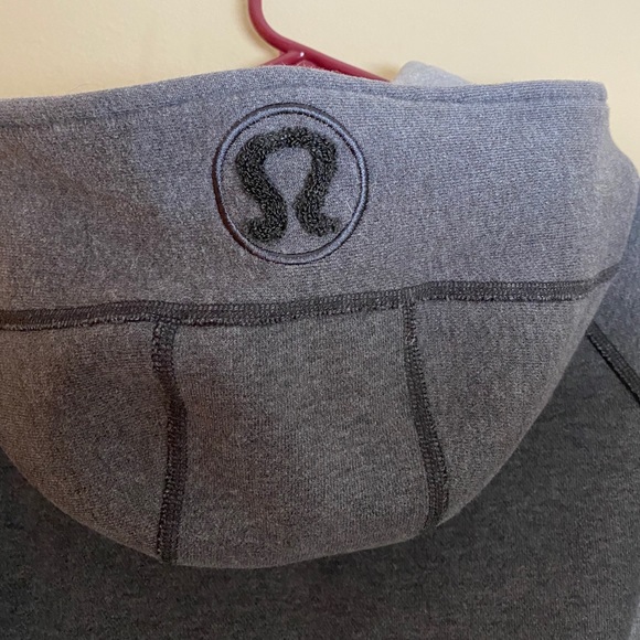 Lululemon Women’s Scuba Hoodie Zip-Up - Picture 7 of 8